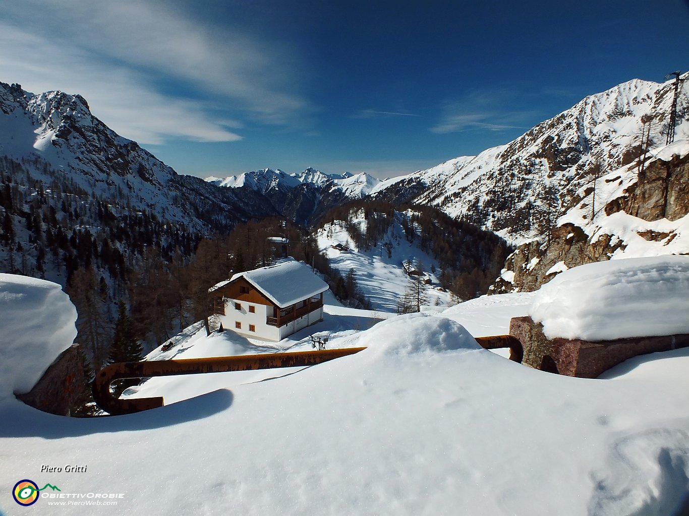 35  Panorama dall'alto della diga.JPG